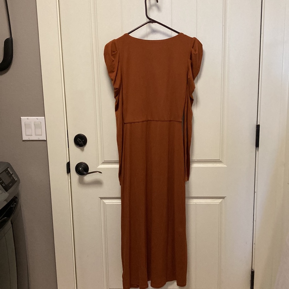 Rust colored dress - Picture 2 of 5
